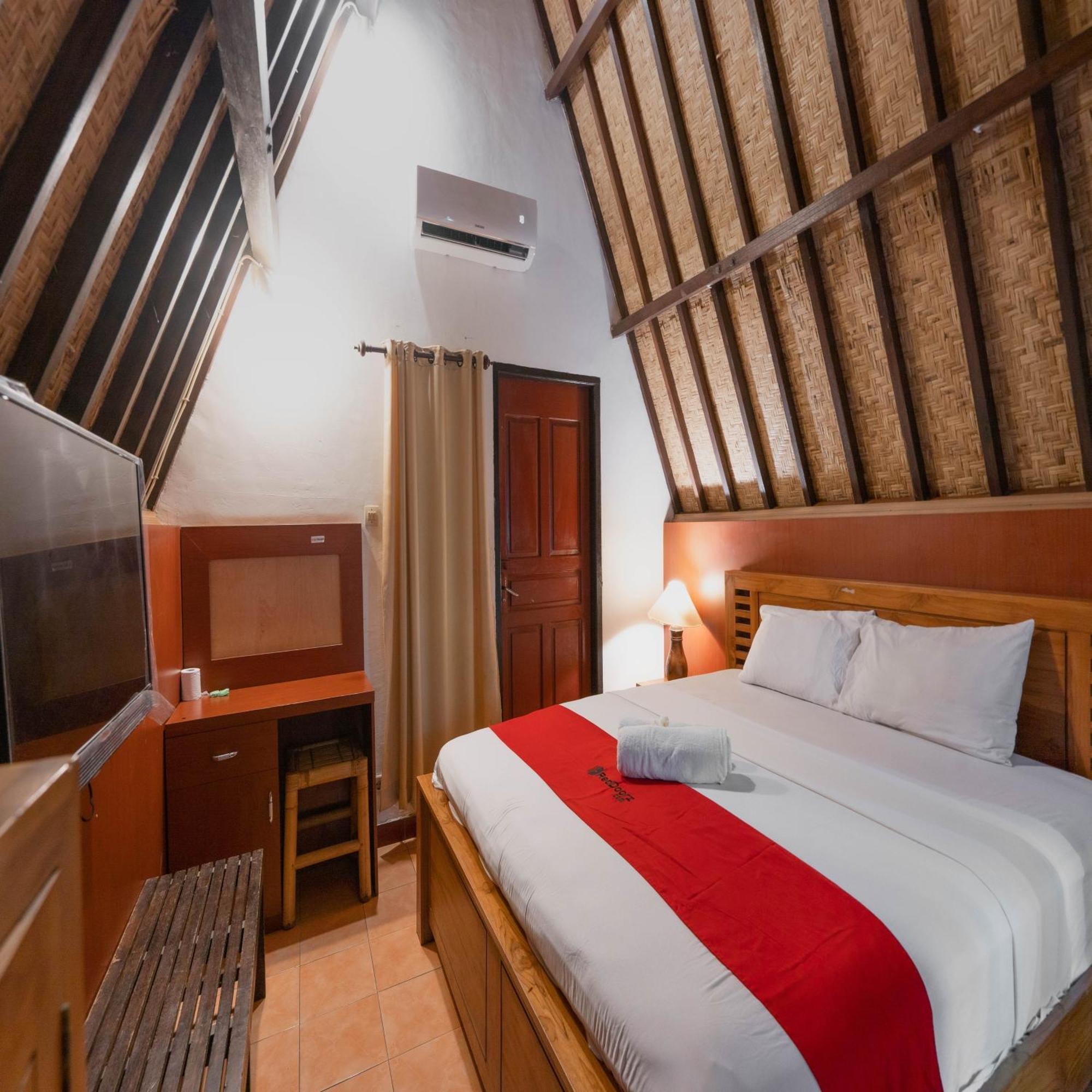 Reddoorz At Ocean 2 Gili Trawangan Otel Dış mekan fotoğraf